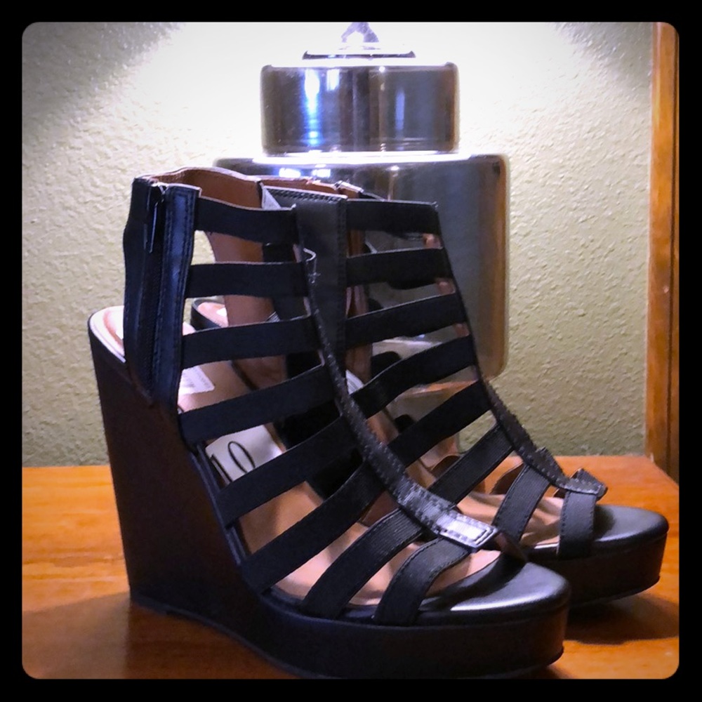 Lucky Brand Black wedge high heel